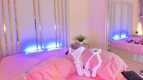 Mara online show from February 20, 2025, 4:18 am