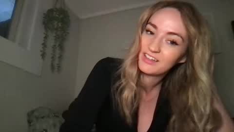 Jessica Sage online show from December 21, 2024, 4:57 pm