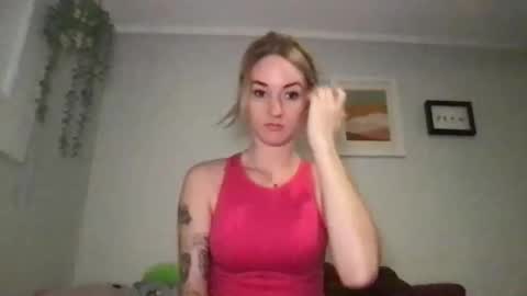 Jessica Sage online show from January 3, 2025, 8:32 pm