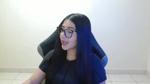 Snapshot of sahaliefox_ chatting on April 16, 2026, 9:26 pm Sahaliefox online show from April 16, 2026, 9:26 pm