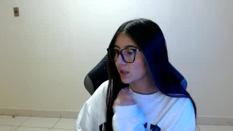 Snapshot of sahaliefox_ chatting on June 29, 2026, 8:53 pm Sahaliefox online show from June 29, 2026, 8:53 pm