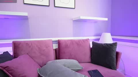 Snapshot of saharakramer chatting on March 8, 2025, 3:13 pm saharakramer online show from March 8, 2025, 3:13 pm