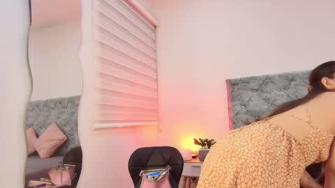 S A H M A N T A   R O S E online show from February 16, 2026, 2:18 am