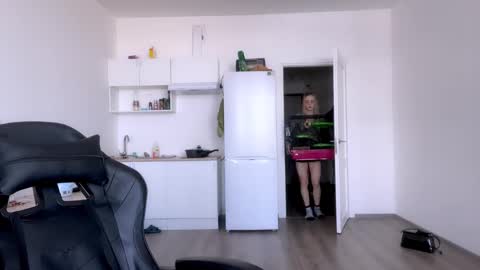 Sofia online show from February 21, 2025, 11:01 am