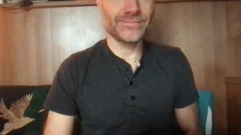 saint009 online show from January 31, 2025, 9:48 am