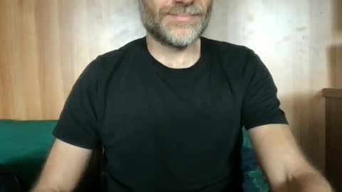 Snapshot of saint009 chatting on June 24, 2026, 10:47 am saint009 online show from June 24, 2026, 10:47 am