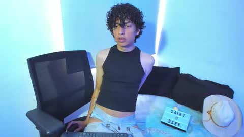 saint_dark online show from November 5, 2025, 3:01 pm