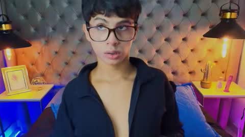 Santi online show from May 5, 2026, 12:46 pm