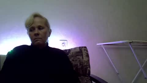 Snapshot of sakura_blonde chatting on December 17, 2024, 9:16 pm sakura_blonde online show from December 17, 2024, 9:16 pm