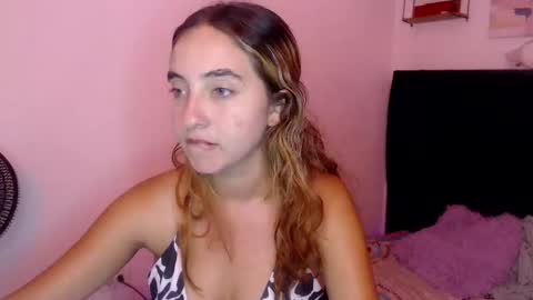 Snapshot of sakuraa_petitex chatting on November 10, 2025, 11:26 pm Sakura online show from November 10, 2025, 11:26 pm