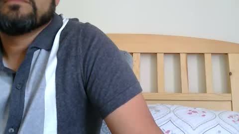 Snapshot of sal_cumplaciente chatting on April 22, 2026, 5:36 pm sal cumplaciente online show from April 22, 2026, 5:36 pm