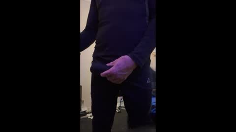 Snapshot of saladtossme chatting on October 5, 2025, 8:18 pm Daddy Fat Cock Fuck Hard Till You Gush on me.. online show from October 5, 2025, 8:18 pm