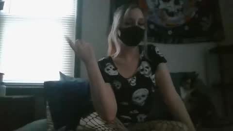 Salem Veil online show from March 1, 2026, 11:07 pm