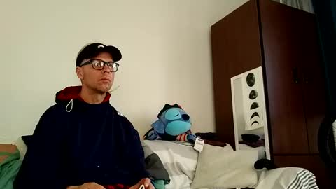 Snapshot of salis1981 chatting on February 10, 2025, 12:30 am salis1981 online show from February 10, 2025, 12:30 am