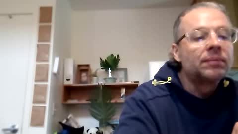 Snapshot of salis1981 chatting on October 14, 2025, 4:19 pm salis1981 online show from October 14, 2025, 4:19 pm