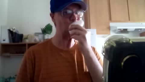 Snapshot of salis1981 chatting on October 24, 2025, 9:00 pm salis1981 online show from October 24, 2025, 9:00 pm