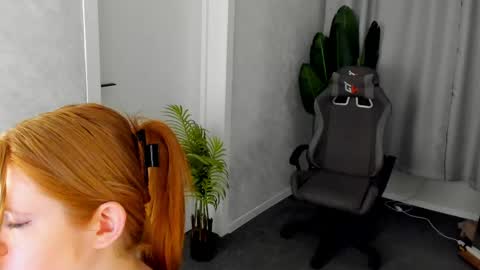 Snapshot of sally_ange1 chatting on April 19, 2026, 9:08 am Sally online show from April 19, 2026, 9:08 am