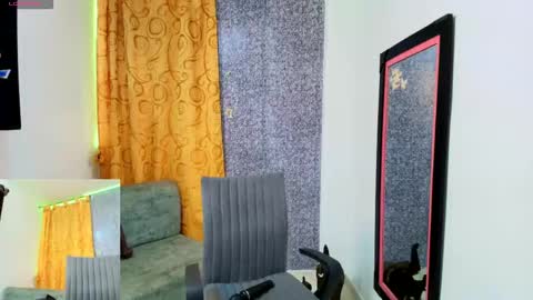 Snapshot of sally_ricci chatting on June 3, 2026, 1:57 pm sally_ricci online show from June 3, 2026, 1:57 pm