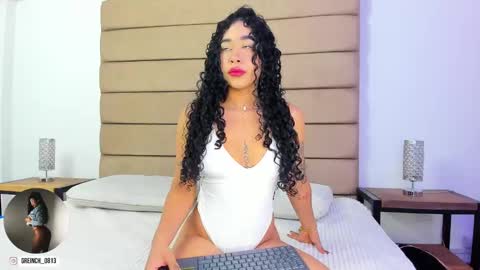 Snapshot of sally_rosses chatting on September 15, 2025, 12:05 pm sally rosses online show from September 15, 2025, 12:05 pm