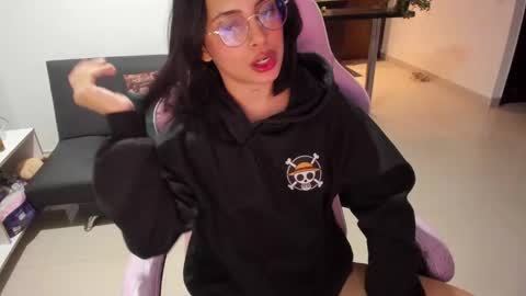 sallymaddoxx online show from December 16, 2024, 5:17 am