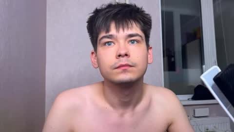 Snapshot of sallypussyboy chatting on November 9, 2025, 7:45 pm FinnKlein online show from November 9, 2025, 7:45 pm