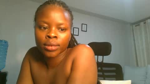 sallysasha254 online show from February 5, 2025, 10:19 am