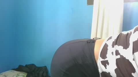 SallyWett online show from February 3, 2025, 1:30 pm