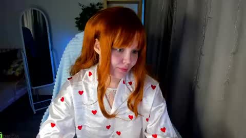 Snapshot of salmon_d chatting on July 19, 2026, 12:58 am Bella online show from July 19, 2026, 12:58 am