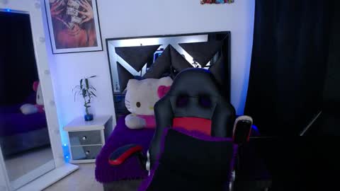 Snapshot of salo_hot01 chatting on April 8, 2026, 11:16 pm SALO HOT online show from April 8, 2026, 11:16 pm