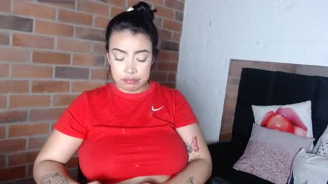 Snapshot of salome__hills chatting on January 30, 2025, 8:54 am online show from January 30, 2025, 8:54 am