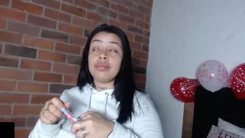 Snapshot of salome__hills chatting on February 14, 2025, 6:02 am online show from February 14, 2025, 6:02 am