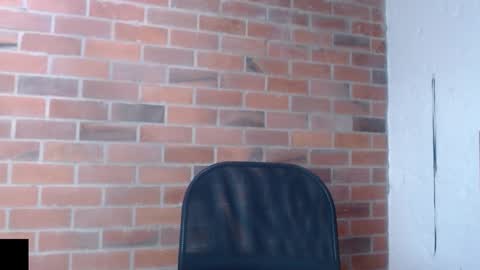 Snapshot of salome__hills chatting on March 10, 2025, 8:45 pm online show from March 10, 2025, 8:45 pm