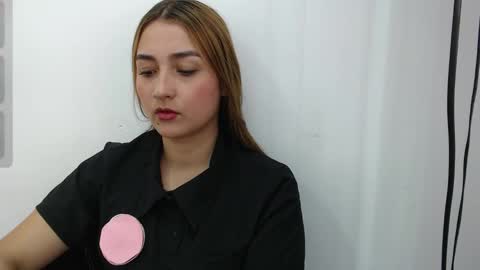 SALOME online show from November 20, 2025, 2:39 pm