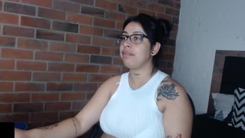 Snapshot of salome__palmer chatting on January 22, 2025, 9:32 pm online show from January 22, 2025, 9:32 pm