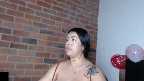 Snapshot of salome__palmer chatting on February 14, 2025, 9:03 am online show from February 14, 2025, 9:03 am