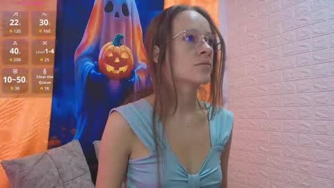 salome_cruxx online show from October 13, 2025, 11:32 am