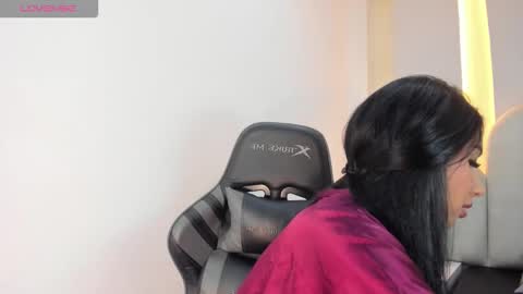   online show from December 17, 2025, 8:59 pm