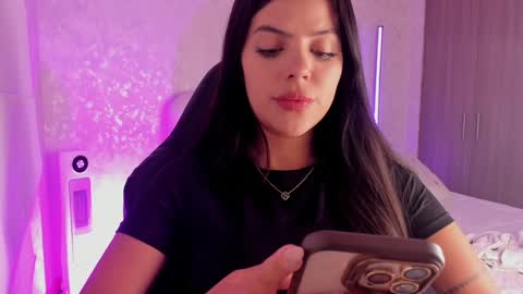 salo online show from February 3, 2025, 4:57 am