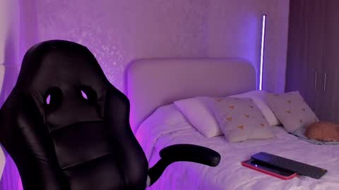 salo online show from February 10, 2025, 5:25 am