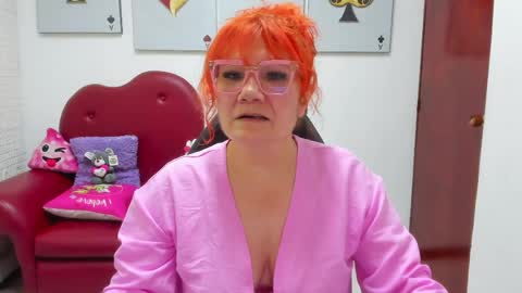 Snapshot of salomee_diazz chatting on April 7, 2026, 9:04 pm Salomee diazz online show from April 7, 2026, 9:04 pm