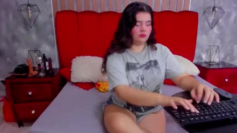 Snapshot of salomeevanz chatting on May 24, 2026, 2:11 pm SalomeEvanz online show from May 24, 2026, 2:11 pm