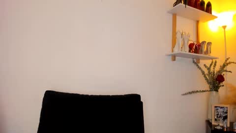 Snapshot of salomekross_ chatting on February 26, 2025, 7:53 am Salome Kross online show from February 26, 2025, 7:53 am