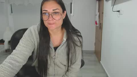 Snapshot of salomesaints chatting on December 17, 2025, 1:11 am salome online show from December 17, 2025, 1:11 am