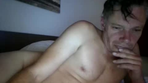 Snapshot of salsapaulus chatting on March 30, 2026, 6:42 pm salsapaulus online show from March 30, 2026, 6:42 pm