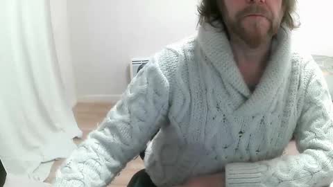 Saltimbanquier  Salt  ou  Banquier  online show from February 11, 2025, 7:12 am