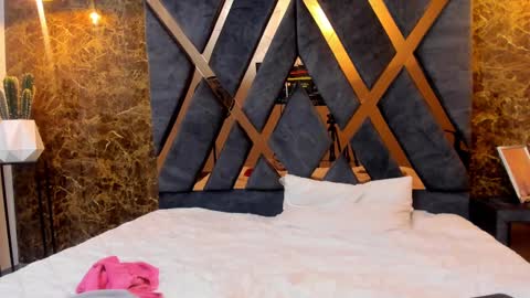 SALVATORE online show from February 20, 2025, 3:30 pm