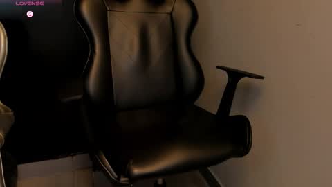 SALVATORE online show from November 22, 2025, 5:12 pm