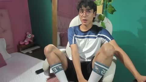 Snapshot of salvatore_monterey chatting on December 3, 2024, 10:07 pm salvatore online show from December 3, 2024, 10:07 pm