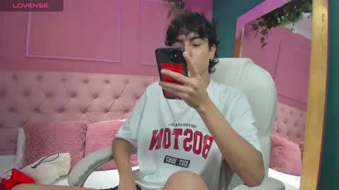 Snapshot of salvatore_monterey chatting on January 9, 2025, 10:31 pm salvatore online show from January 9, 2025, 10:31 pm