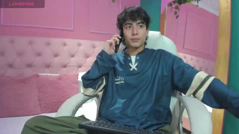 Snapshot of salvatore_monterey chatting on January 10, 2025, 8:37 pm salvatore online show from January 10, 2025, 8:37 pm